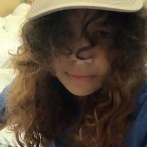 Meet your Posher, Lena